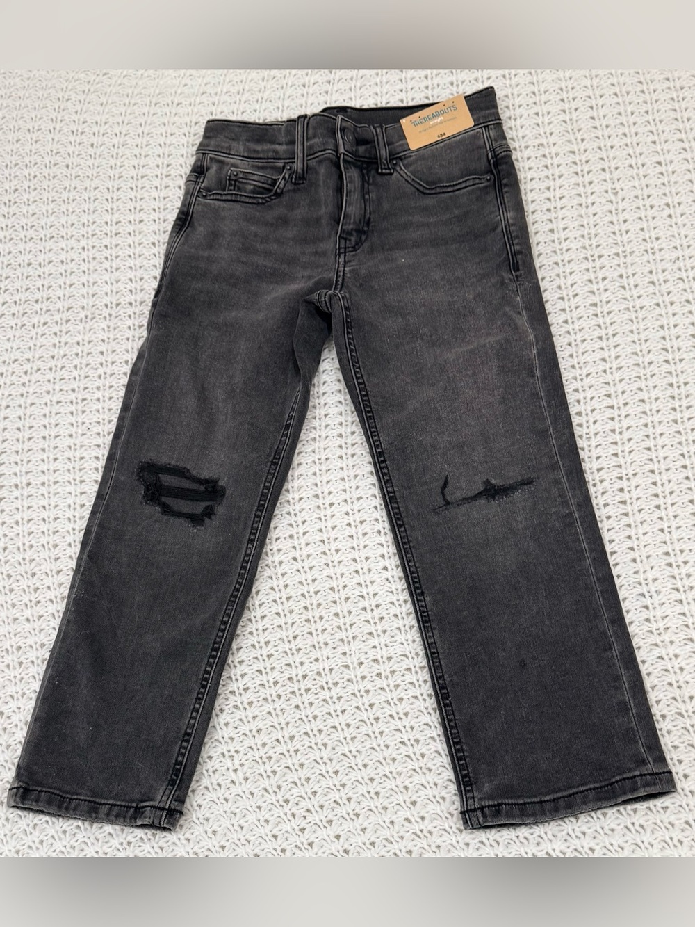Thereabouts boys adjustable waist straight fit in black destroy wash size 6.
